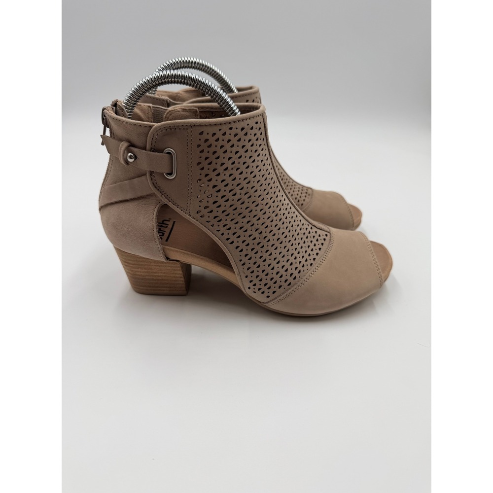 Earth Shoes Taupe Leather Perforated Peep Toe Ankle Boots Block Heel Buckle 7.5W